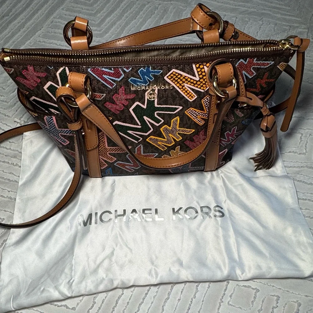 Michael Kors Sullivan Signature Multicolor Satchel cute! - Picture 3 of 5